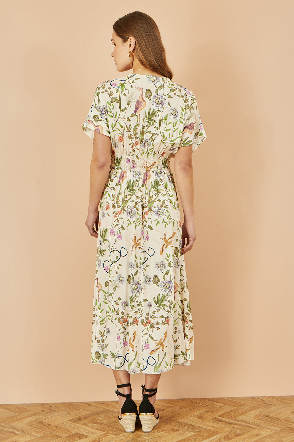 Ivory Floral Print Ruched Waist Midi Dress With Kimono Sleeves