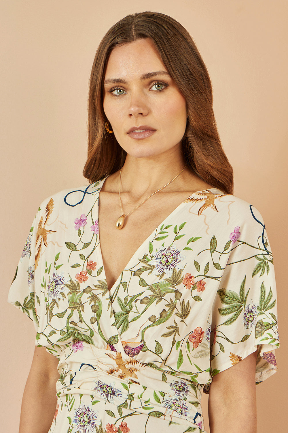 Ivory Floral Print Ruched Waist Midi Dress With Kimono Sleeves